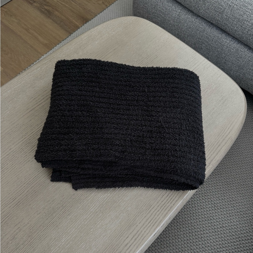 barefoot dreams ribbed throw blanket in color carbon